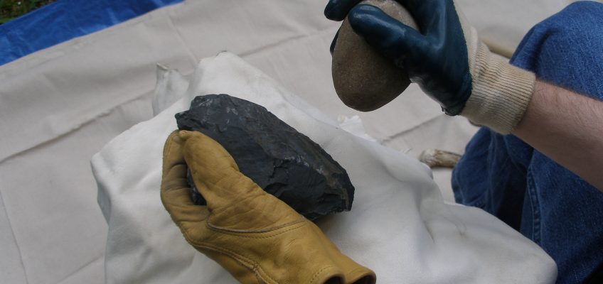 Flint Knapping (Video)