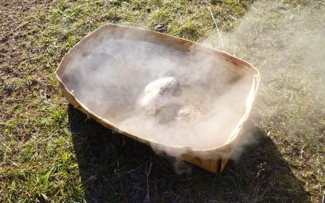 Boiling Water With Rocks