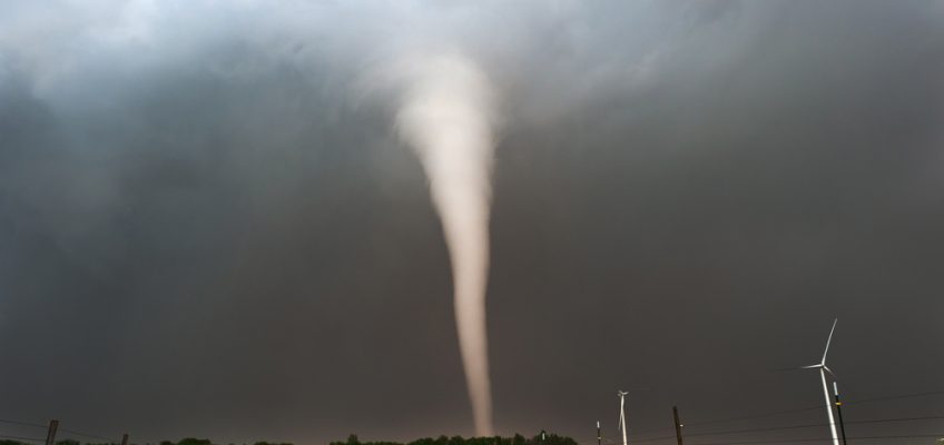 The Smart Way to React to a Tornado Siren
