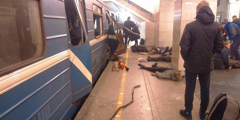 Blast Kills 11, Injures Dozens in St. Petersburg (Video)